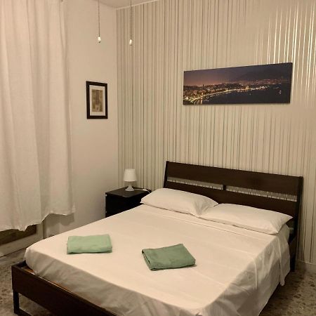 B&B Alexander เนเปิลส์ ภายนอก รูปภาพ